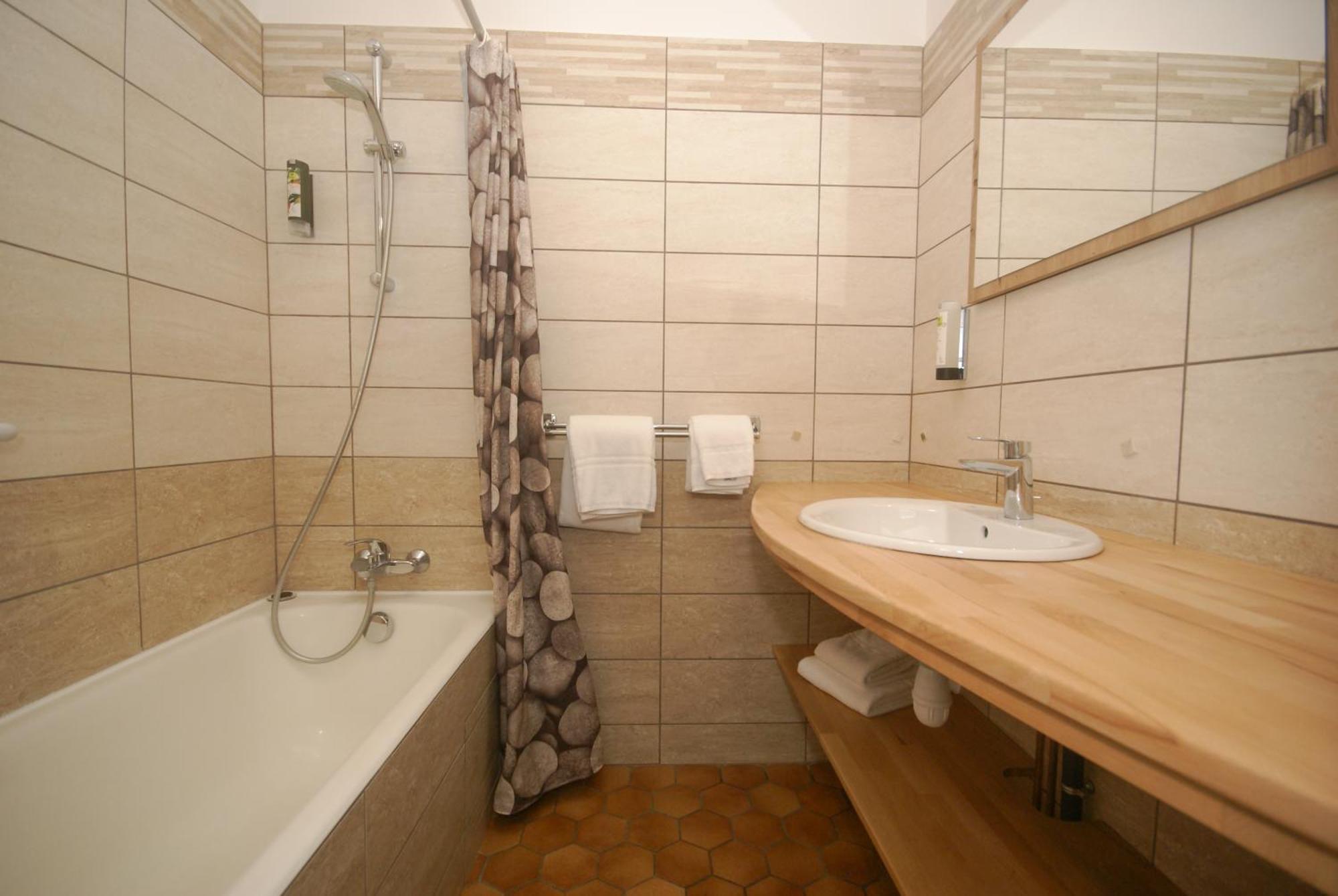 Logis Grand Hotel Bain Comps-sur-Artuby Exterior foto