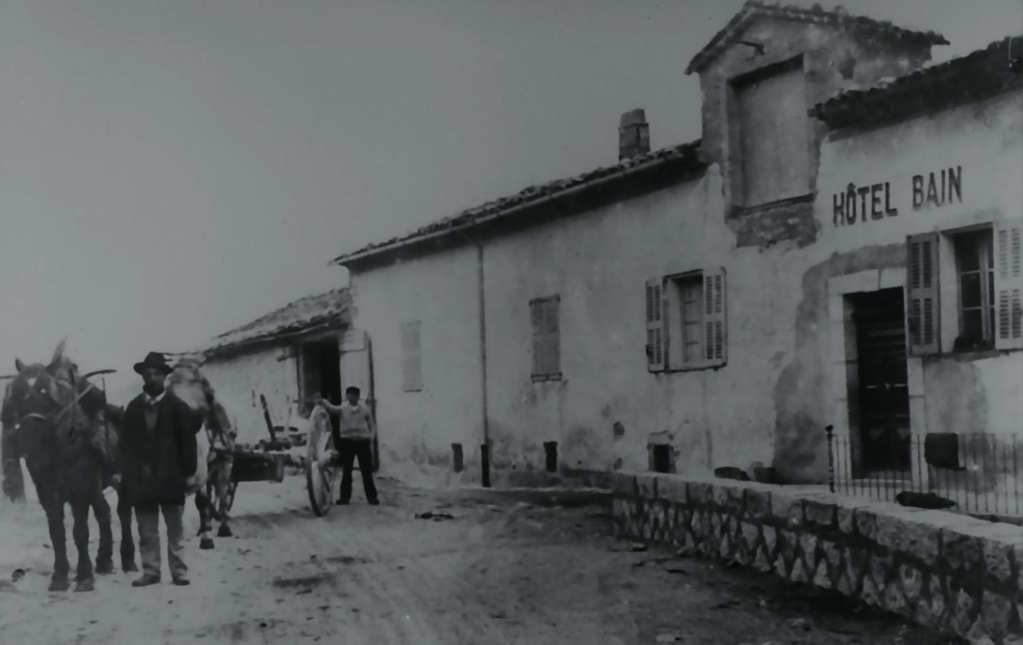 Logis Grand Hotel Bain Comps-sur-Artuby Exterior foto