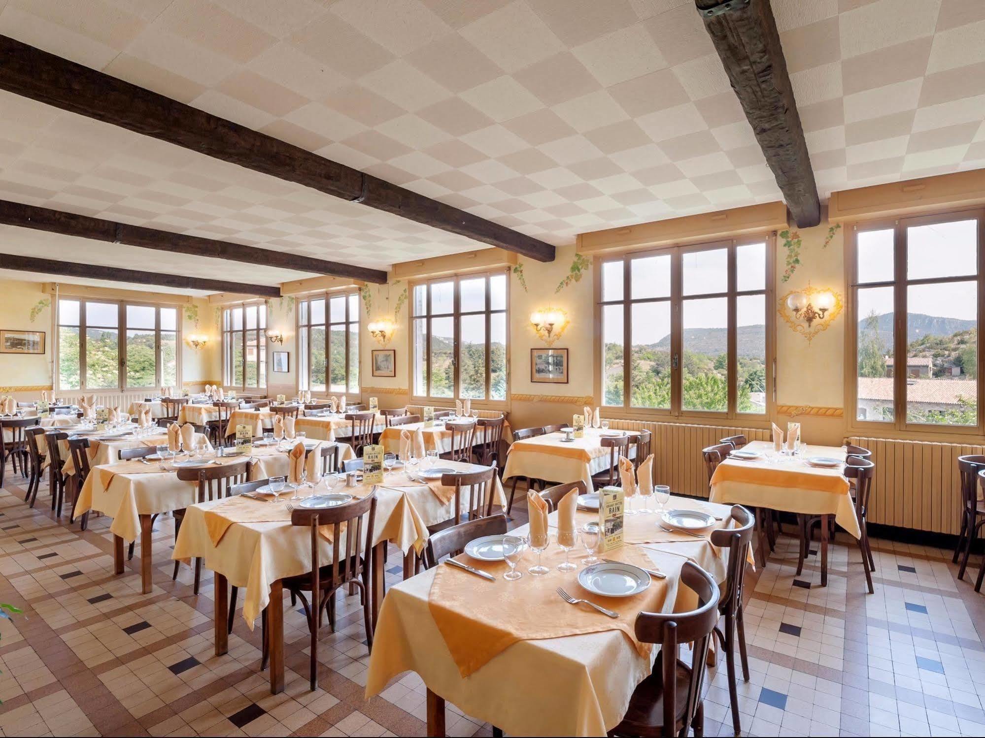 Logis Grand Hotel Bain Comps-sur-Artuby Exterior foto
