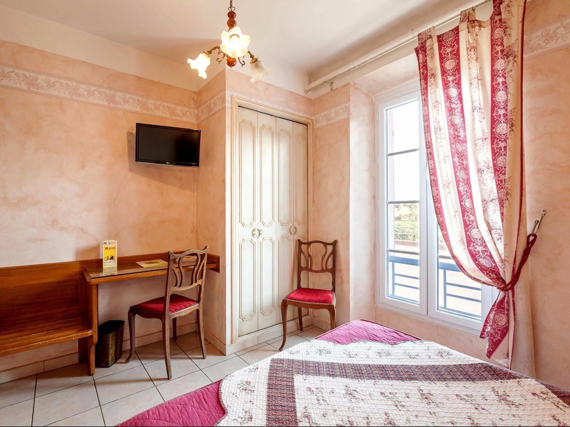 Logis Grand Hotel Bain Comps-sur-Artuby Exterior foto