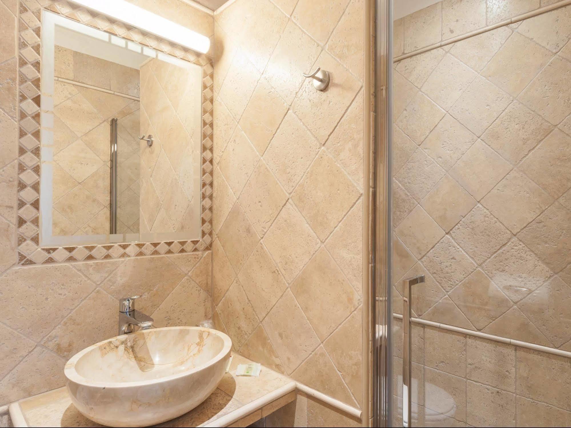 Logis Grand Hotel Bain Comps-sur-Artuby Exterior foto